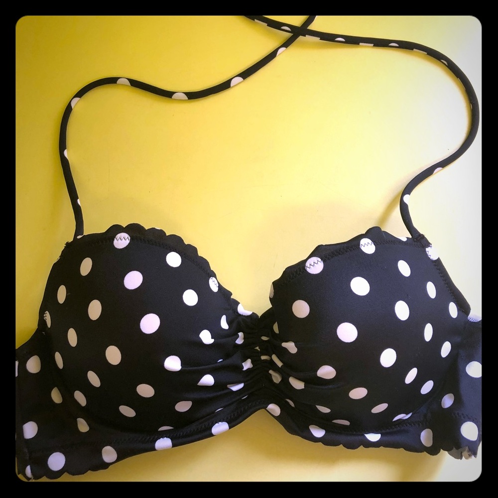 Victoria’s Secret bikini top